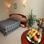 Хотел лилия 4*