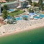 лилия Хотел 4*