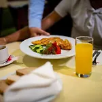 лилия Хотел Златни пясъци