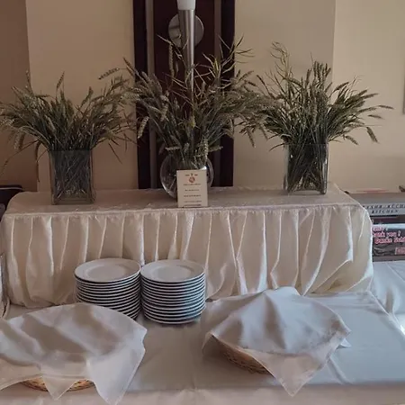 Lilia Золоті Піски