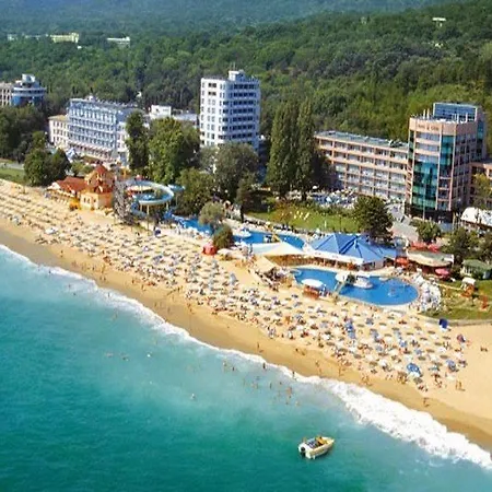 Готель Lilia Золоті Піски