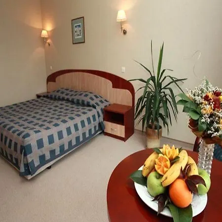 Готель Lilia 4*