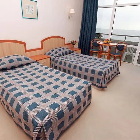 Lilia Золоті Піски