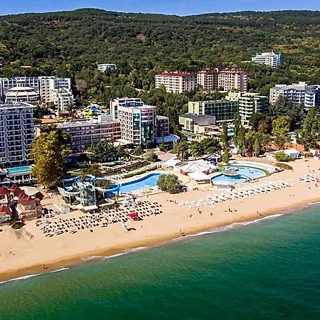 Lilia Golden Sands