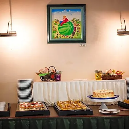 Hotel Lilia 4*