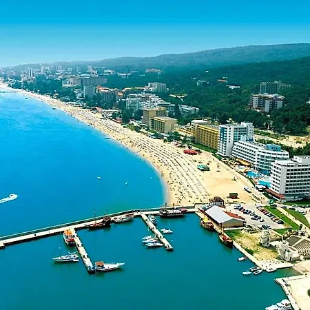 Lilia Hotel