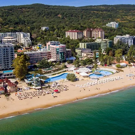 Hotel Lilia 4*